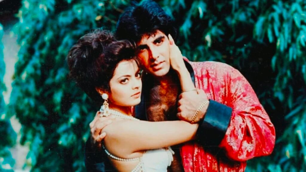 Akshay's glamorous co-star, once a top Bollywood heroine, saw her career change with the rise of item songs. Now, after 30 years, she shares the story of her love